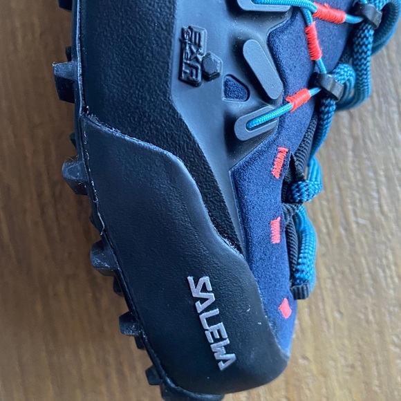 Women SALEWA Approach Shoes - Picture 6 of 10